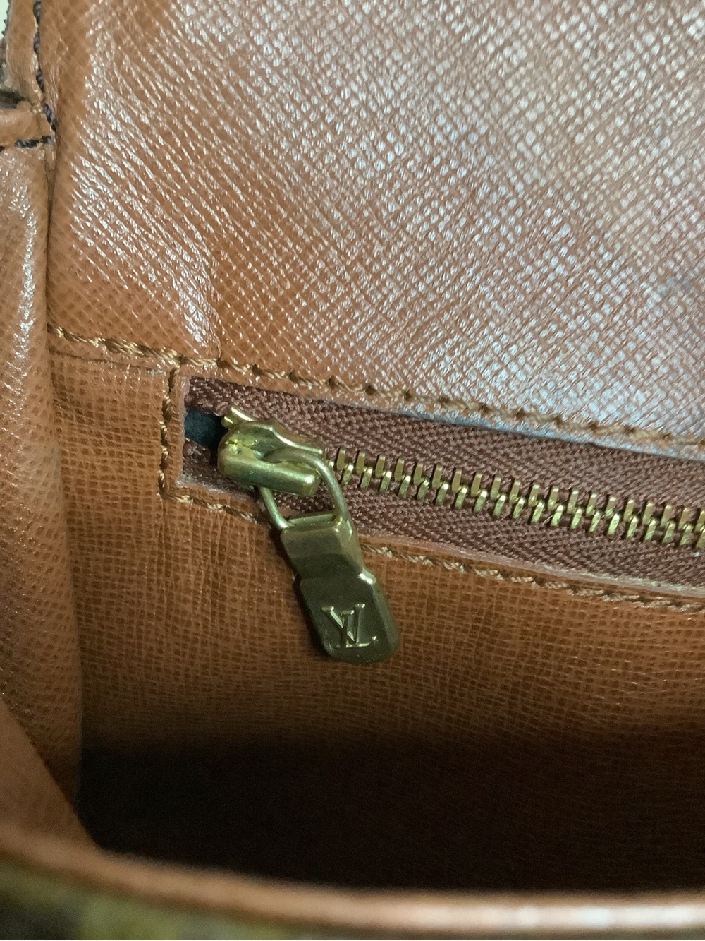 Louis Vuitton Monogram Chantilly - Picture 15 of 16